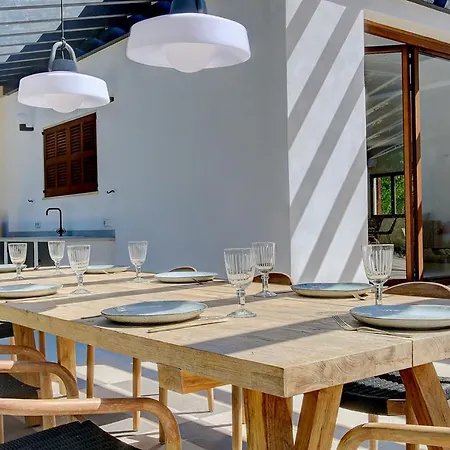 Villa Roca By Slow