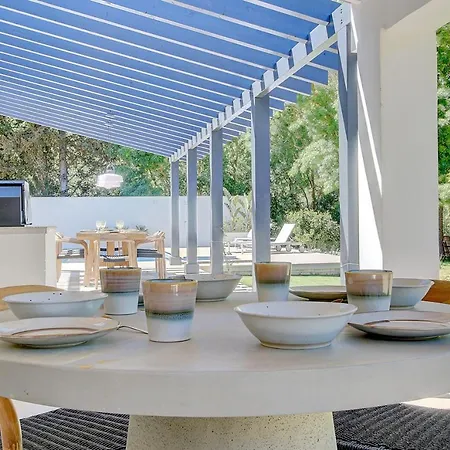 Villa Roca By Slow